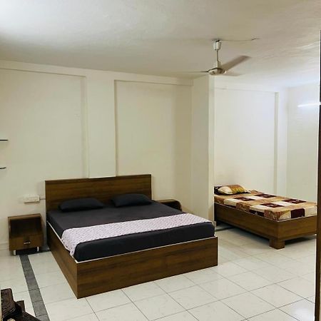 Lara Guest House Hyderabad Eksteriør billede